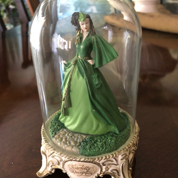Previously owned Scarlet O’Hara Collectible from “Gone With The Wind” - Picture 1 of 8
